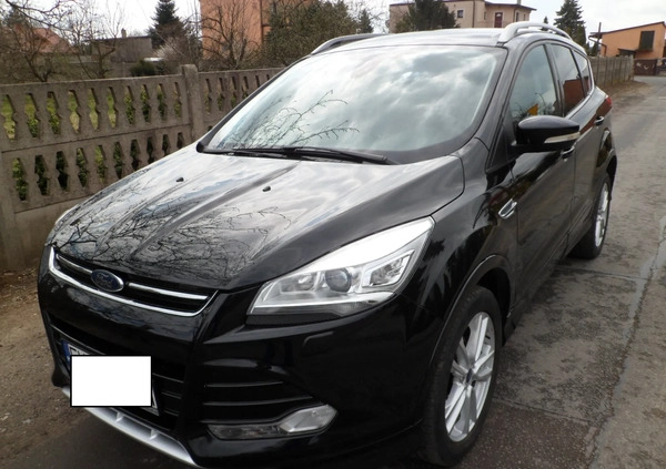 Ford Kuga cena 61500 przebieg: 45000, rok produkcji 2015 z Wieluń małe 154